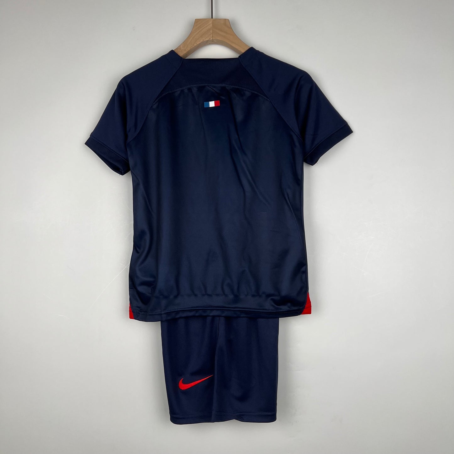 PSG Kit Criança Principal 2023/24