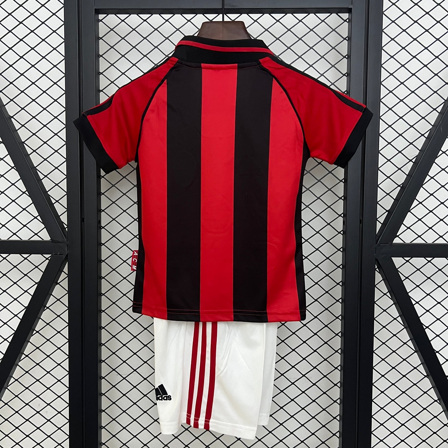 Milan Kit Criança Principal 1998/99