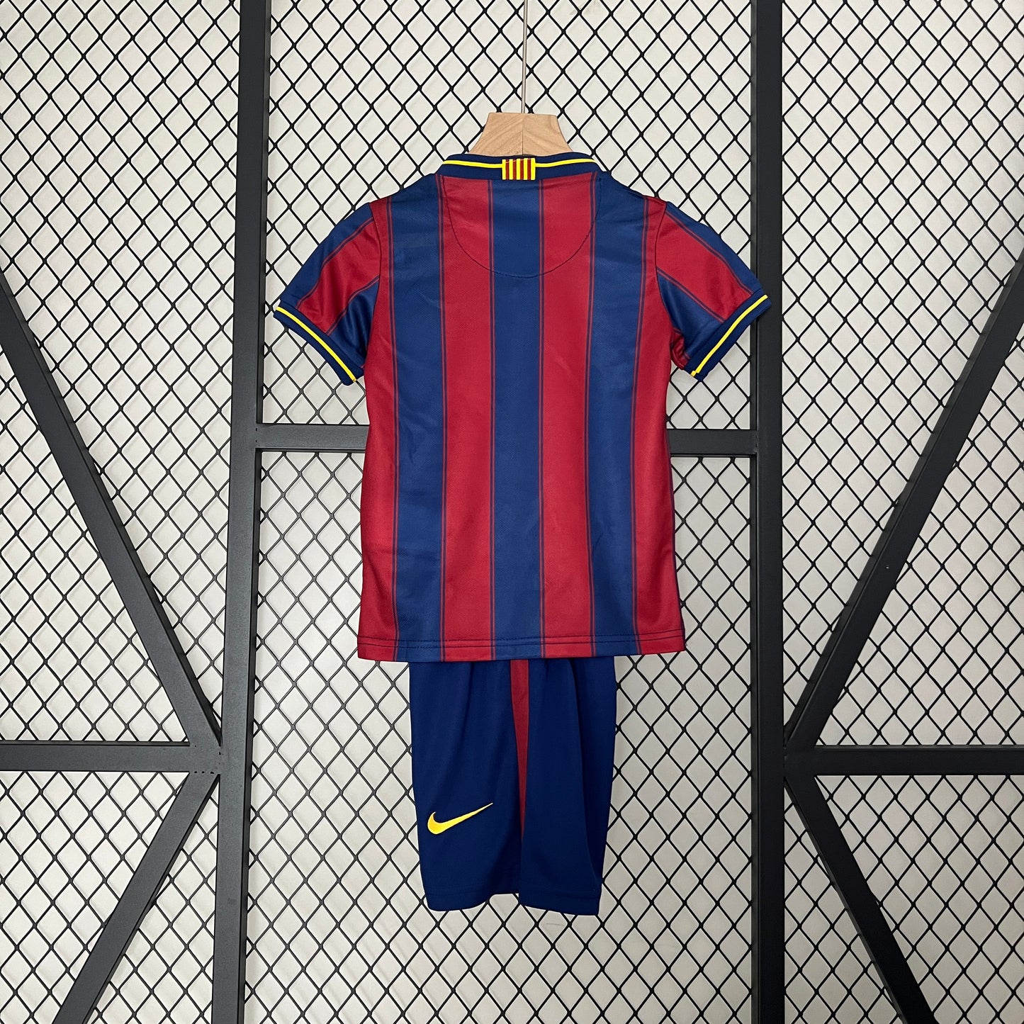 Barcelona Kit Criança Principal 2009/10