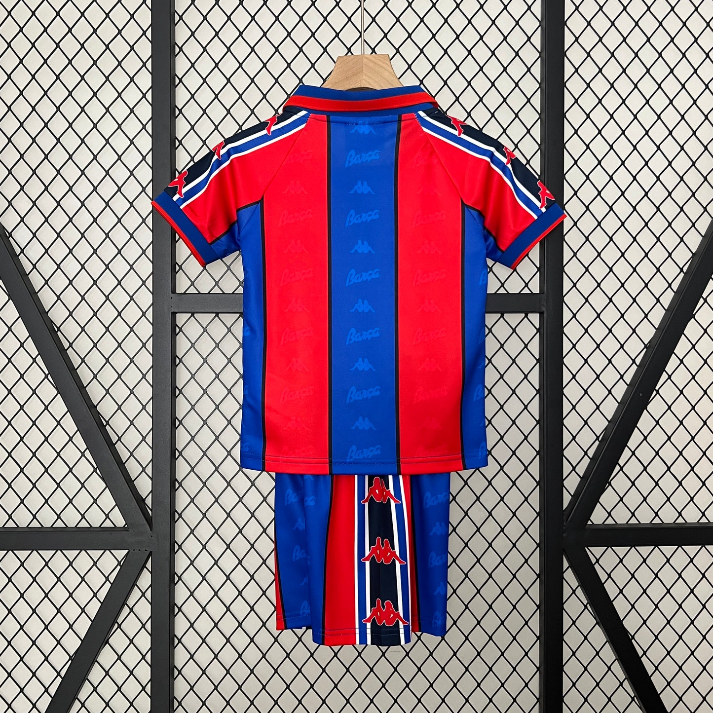 Barcelona Kit Criança Principal 1995/97