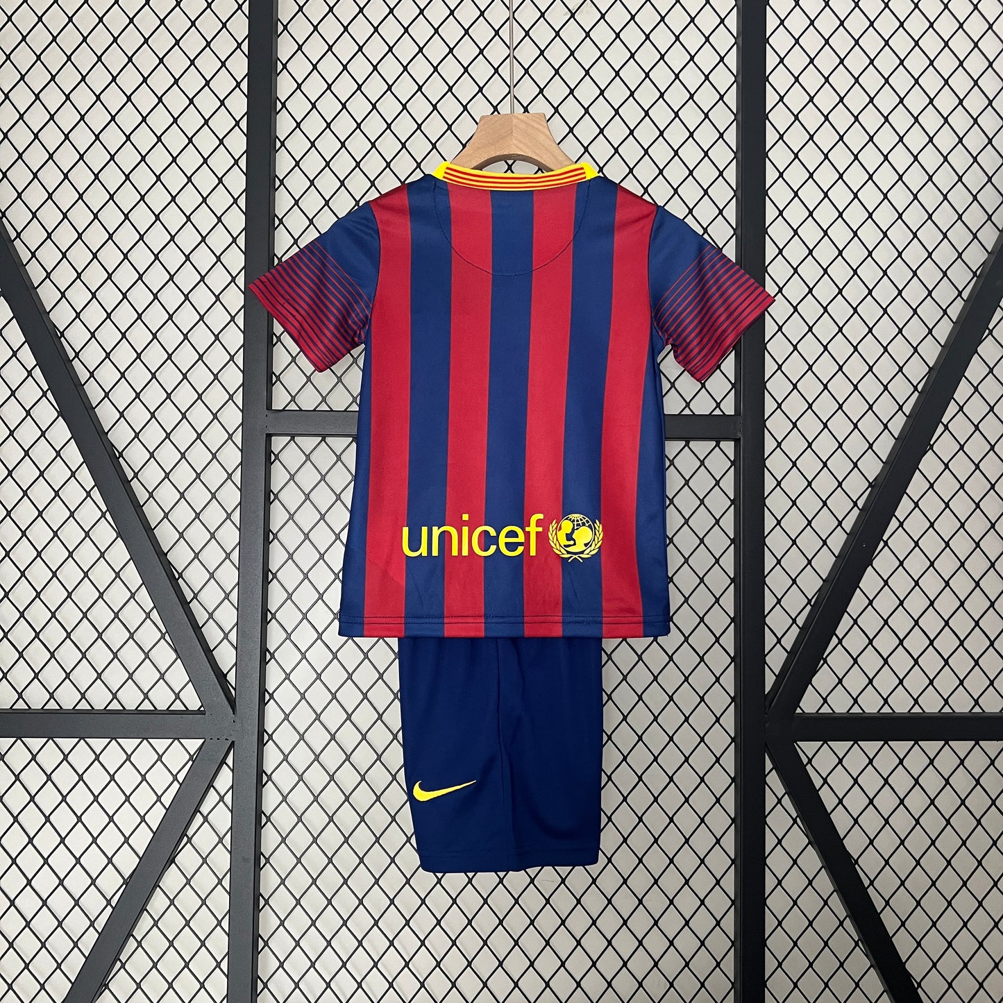 Barcelona Kit Criança Principal 2013/14